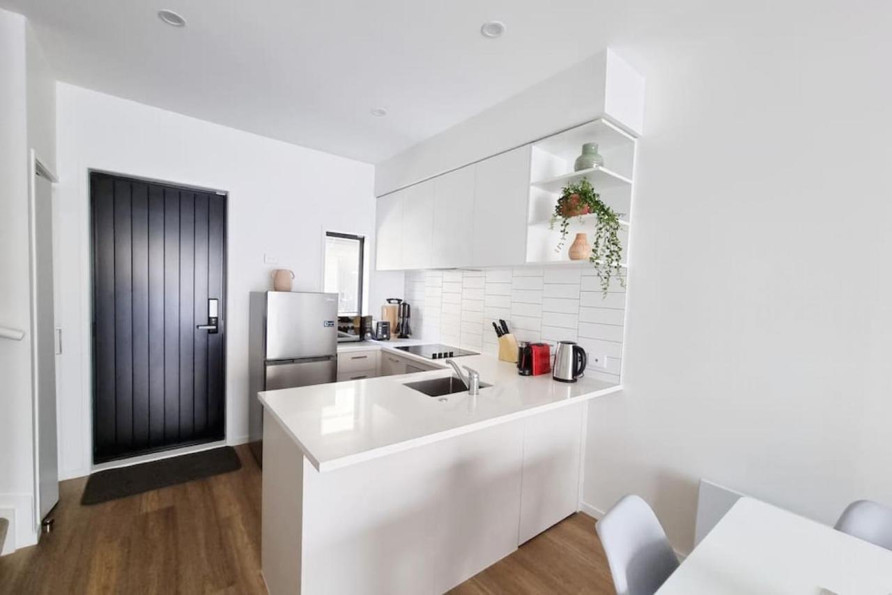 Huntington Townhouse With Patio And Parking Villa Auckland Exteriör bild